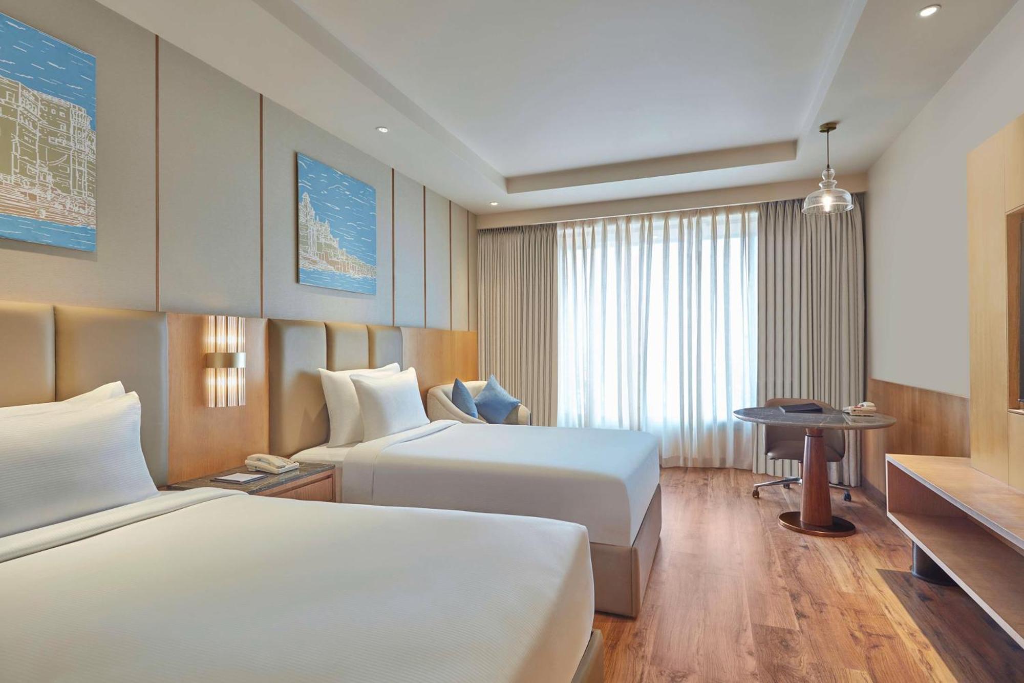 Doubletree By Hilton Varanasi Eksteriør billede