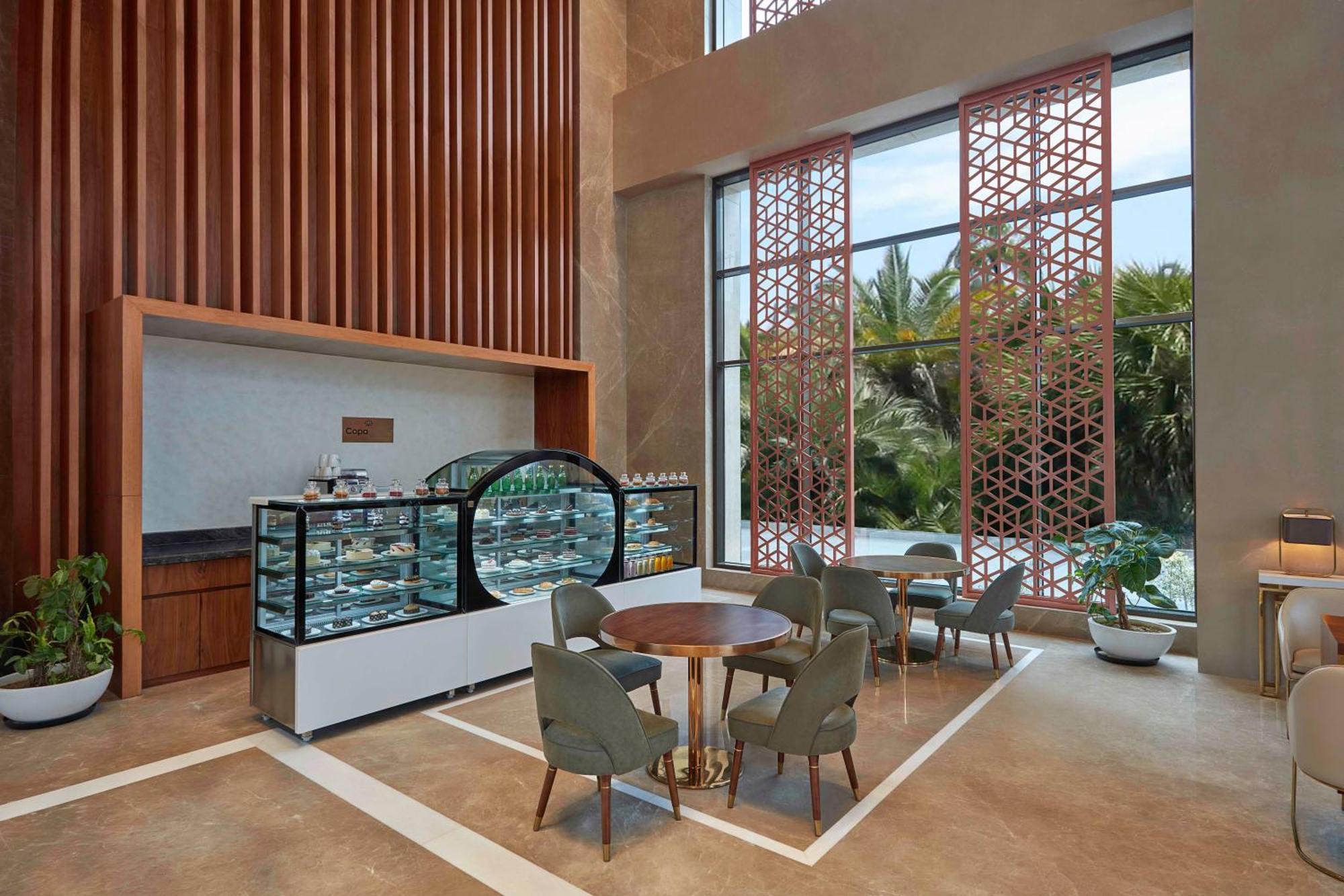 Doubletree By Hilton Varanasi Eksteriør billede